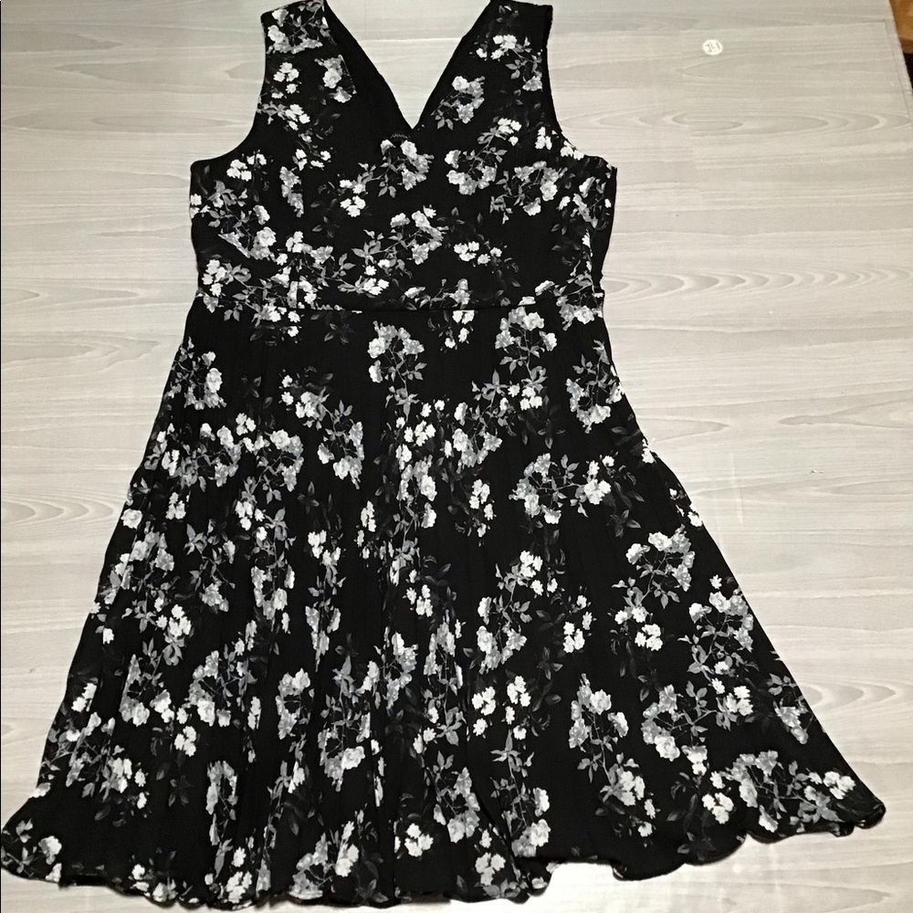 Banana Republic floral fit & flare dress. 12